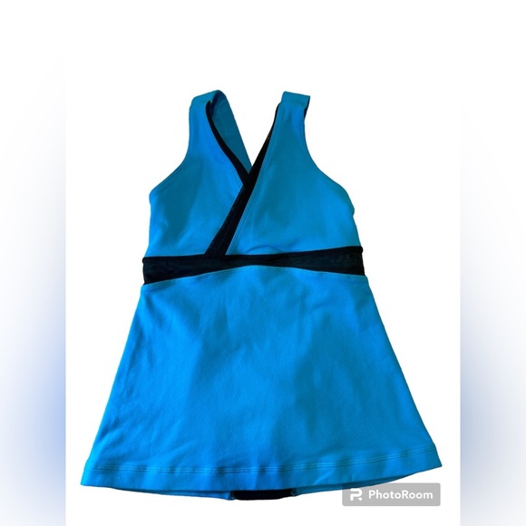 lululemon athletica Tops - Size 4 Lululemon with built-in bra